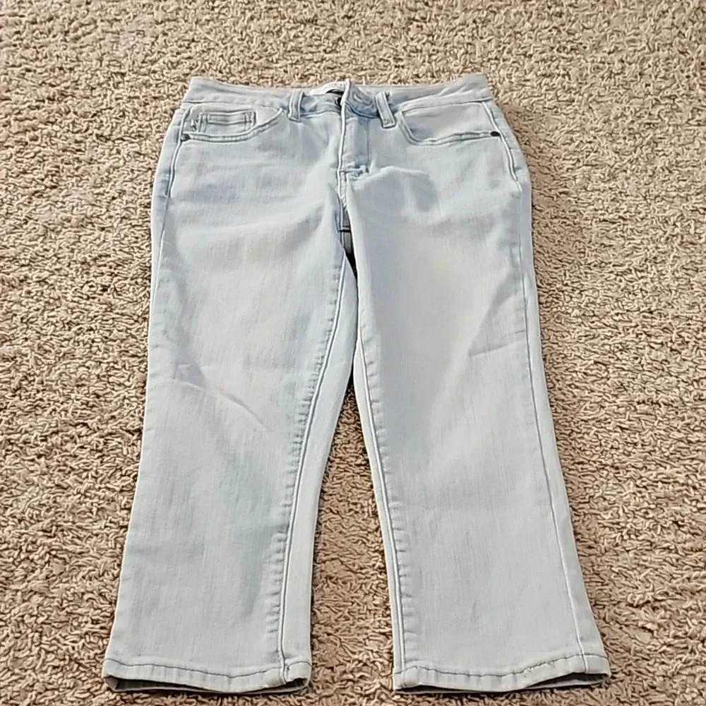 Judy Blue Skinny Fit Capri Jeans‎